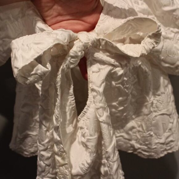 H&M White Puff Sleeve Peplum Top - Size XL - Picture 3 of 5